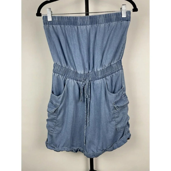 Le Lis Blue Chambray 100% Tencel Strapless Cargo Romper Size S - Picture 1 of 7